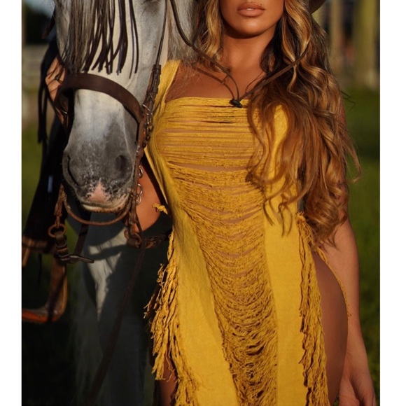 Sexy Cover Up - Picture 4 of 9